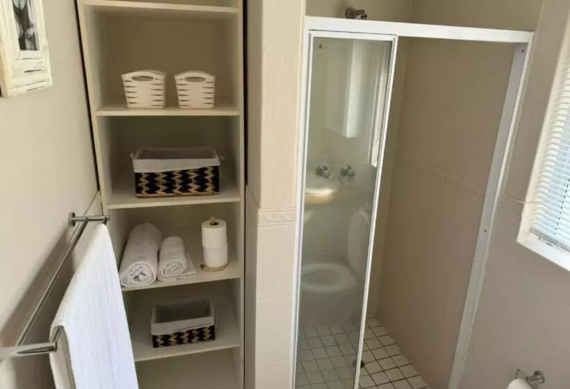 ペンション Bee Hive Guest Cottage