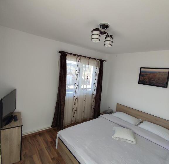 פנסיון Casa T&t