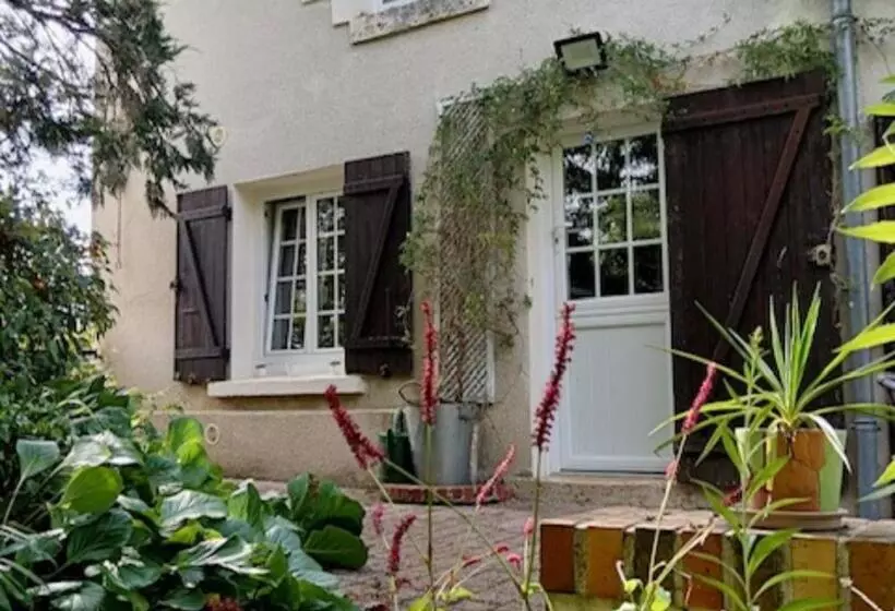 Majatalo Chambres D Hôtes Le Jardin De La Pichonnerie Proche Du Zoo De Beauval & Des Chateaux De La Loire