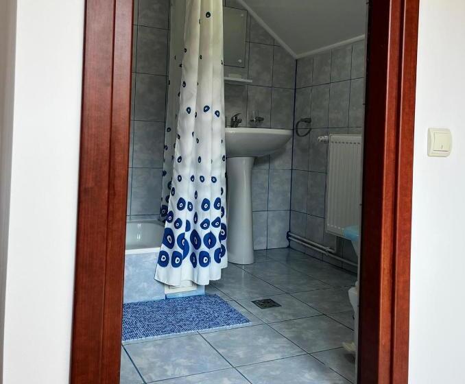 پانسیون Forest View Cottage