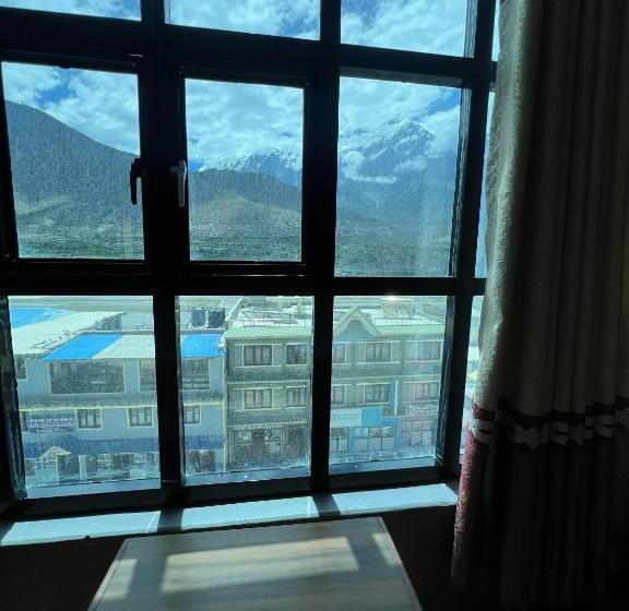 پانسیون New Neeru Guest House