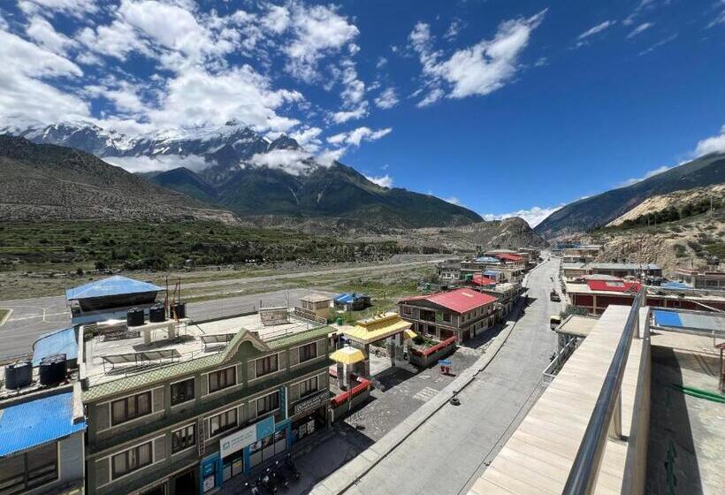 پانسیون New Neeru Guest House