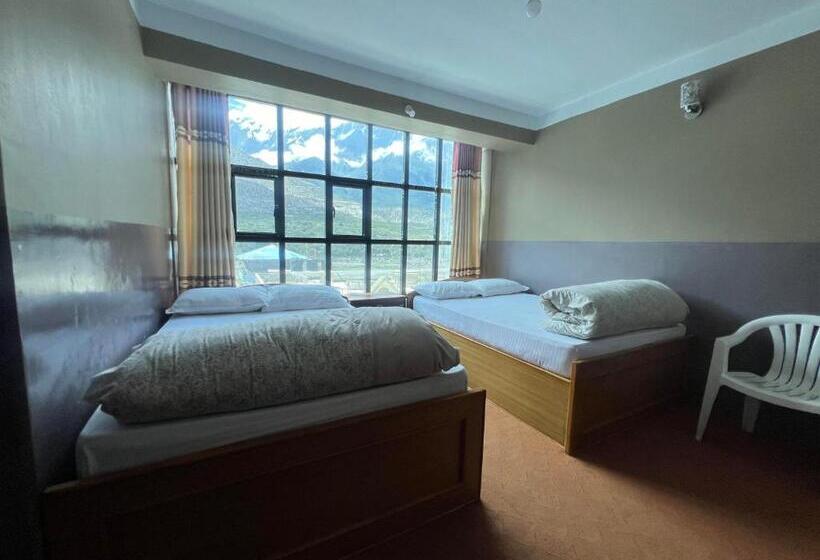 پانسیون New Neeru Guest House