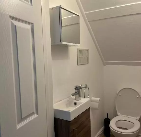 ペンション Rooms In London Next To Tube And Wimbledon
