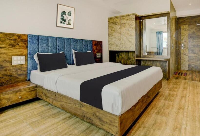 ペンション Super House