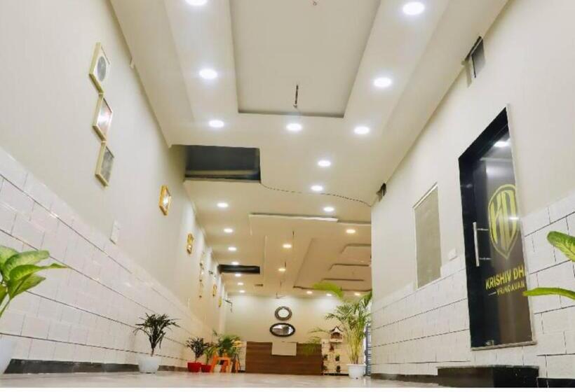 ペンション Super House