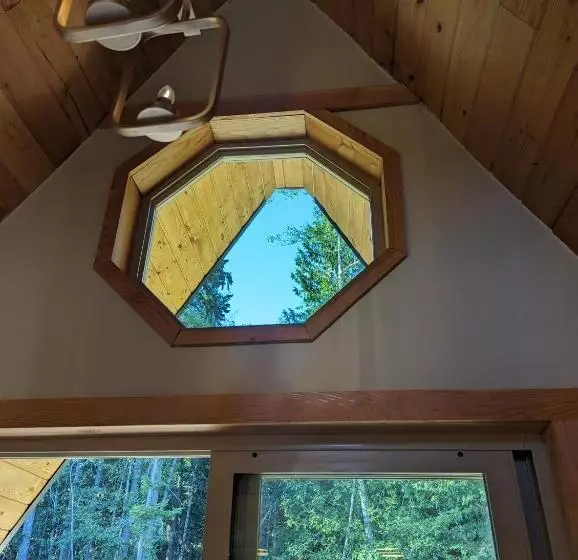 Majatalo Tree Ring Cabin On 33 Acres