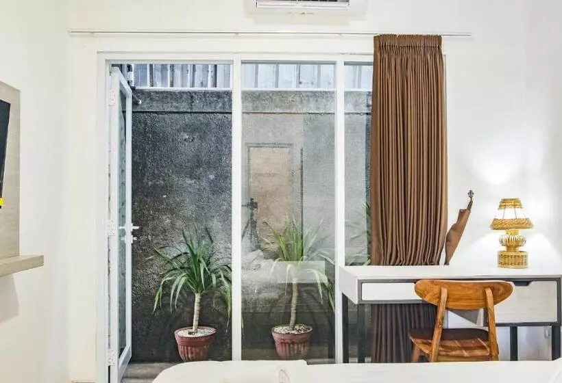 Majatalo White Blue House   Private Room, Shared Pool And Kitchen   4