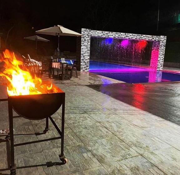 Kurort Finca Villa Carmen, Vía Magdalena