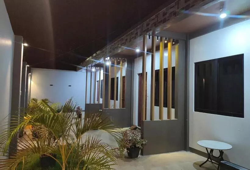 Retkeilymaja Elejea S Inn