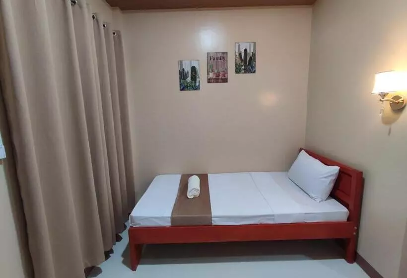 Retkeilymaja Elejea S Inn