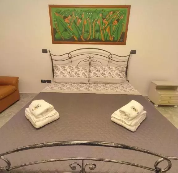 تختخواب و صبحانه Juppi Bed Love