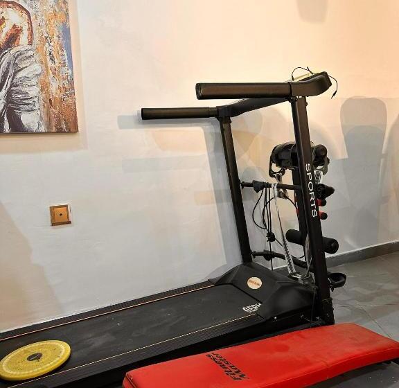 تختخواب و صبحانه Savlux Apartment