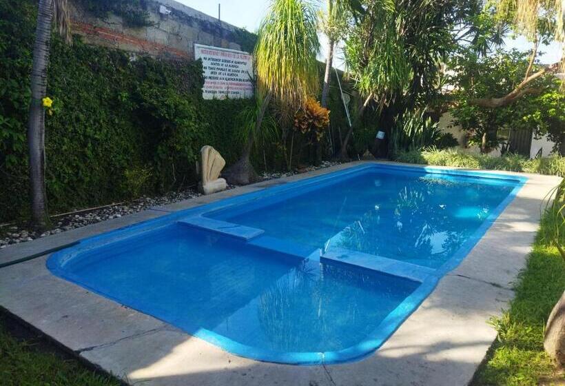 هتل کپسول El Oasis