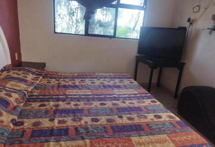 هتل کپسول El Oasis