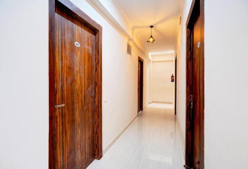 Super Hotel O The Viraaj Banquet &