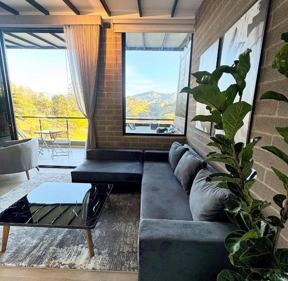 هتل Rooca Guatape