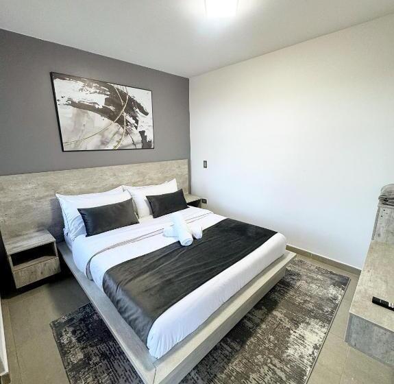 هتل Rooca Guatape