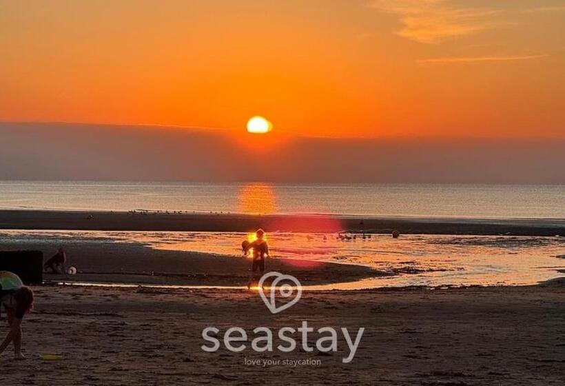 Hotel Sail Penthouse   Beach & Parking