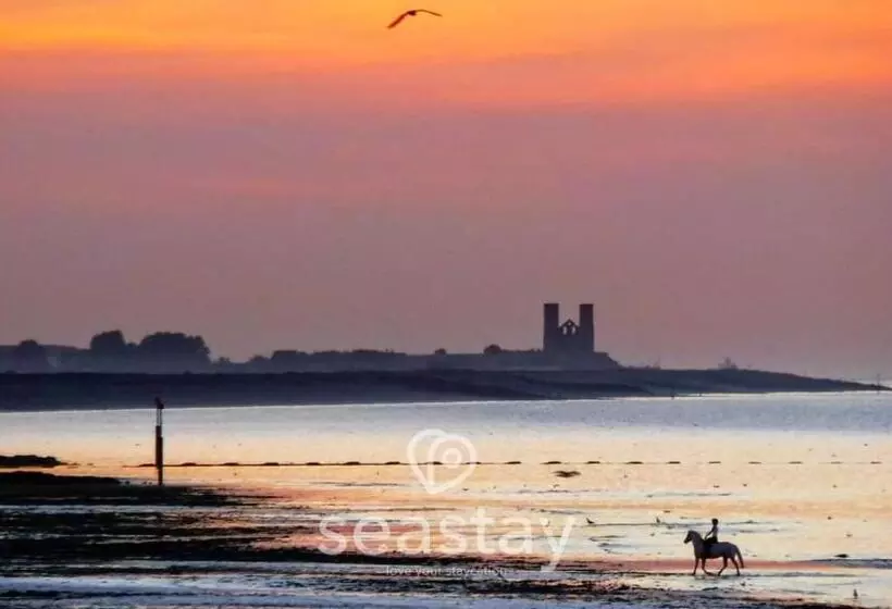 Hotelli Sail Penthouse   Beach & Parking