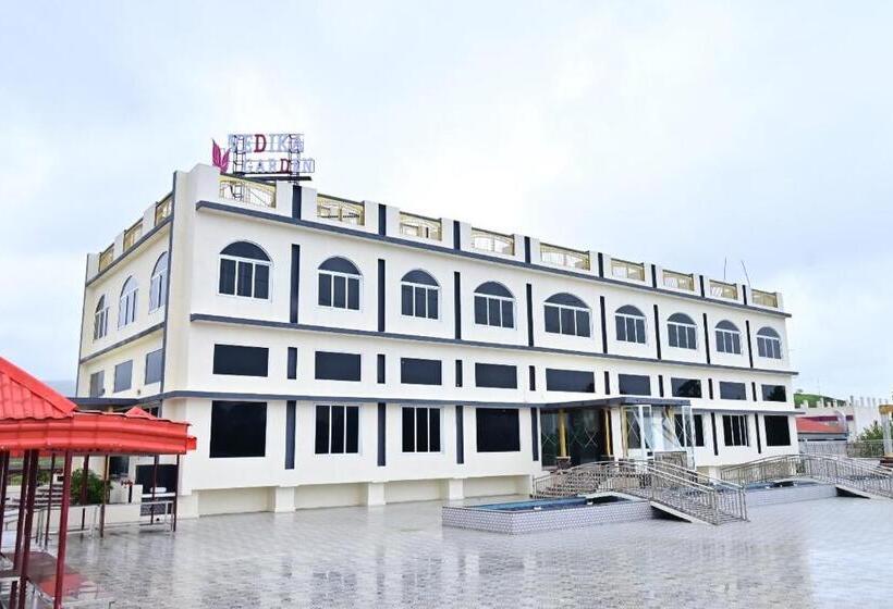 Hotel Vedika Garden