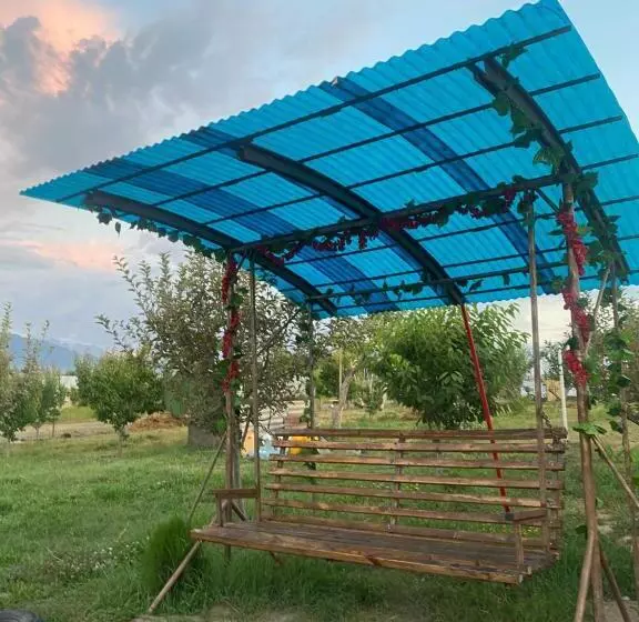 پانسیون Ak Ilbirs   Snow Leopard Guesthouse