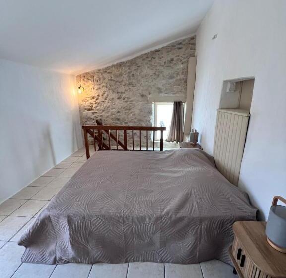 Пансион Chambre D Hôte Lavande Lit King Size Double Lits Jumeaux Salle De Bain Et Terrasse Privatives