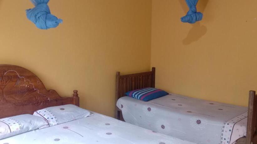 پانسیون Old Town Guest House