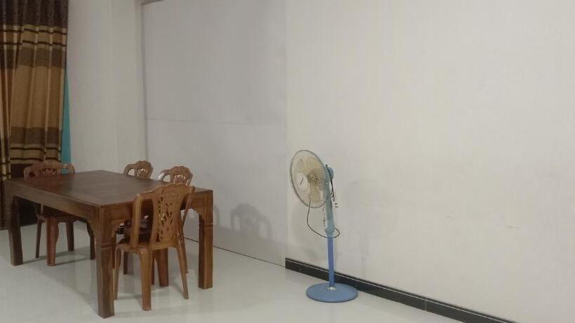 پانسیون Old Town Guest House