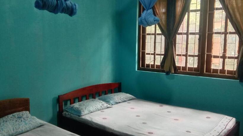 پانسیون Old Town Guest House