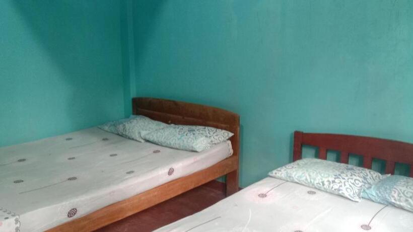 پانسیون Old Town Guest House