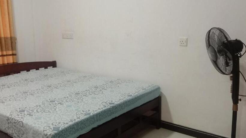 پانسیون Old Town Guest House