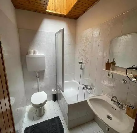 پانسیون Picchio Rosso   Stanza Privata Con Bagno In Val Di Fassa