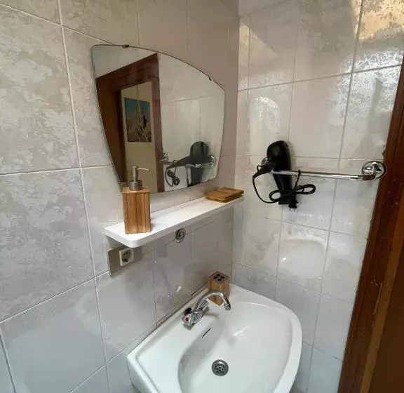 پانسیون Picchio Rosso   Stanza Privata Con Bagno In Val Di Fassa
