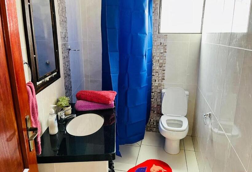 هاستل Rileys Home