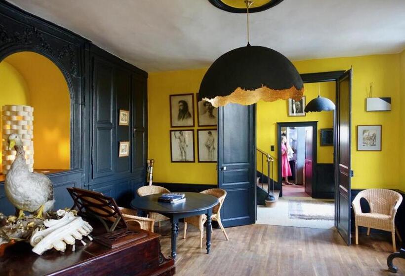 ベッドアンドブレックファースト Le Jardin Des Triomphes