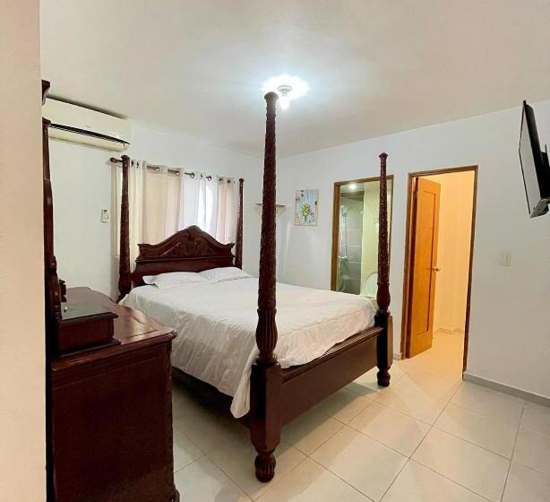 تختخواب و صبحانه Villa Manuel