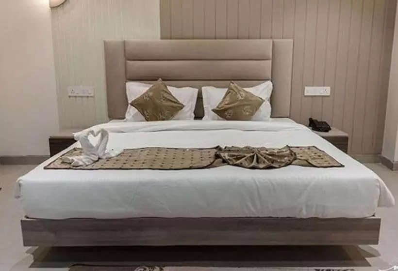 Fabhotel Prime Lavkush