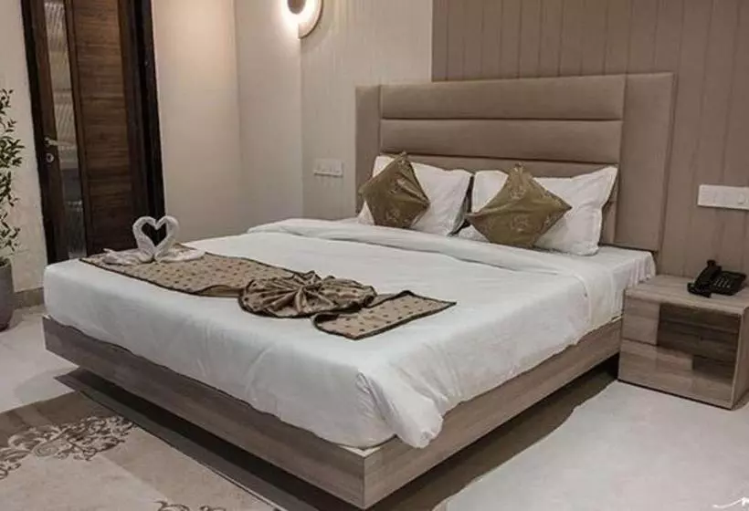 Fabhotel Prime Lavkush