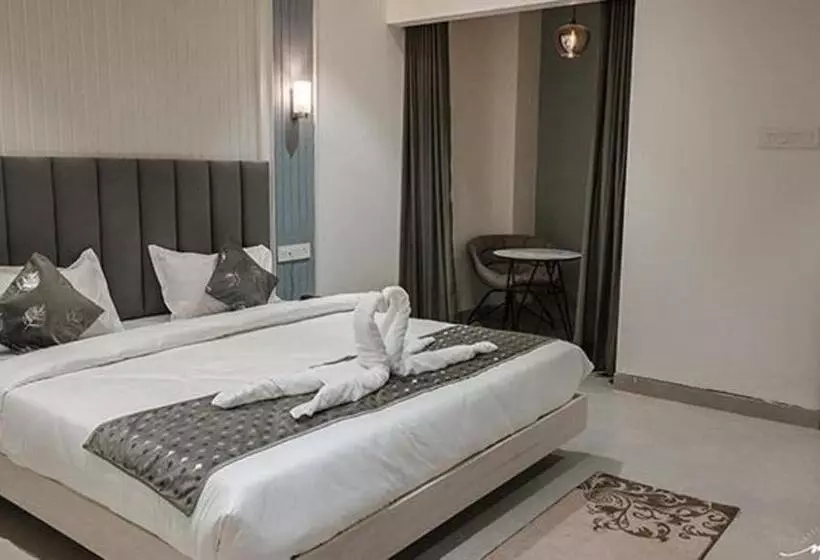 Fabhotel Prime Lavkush