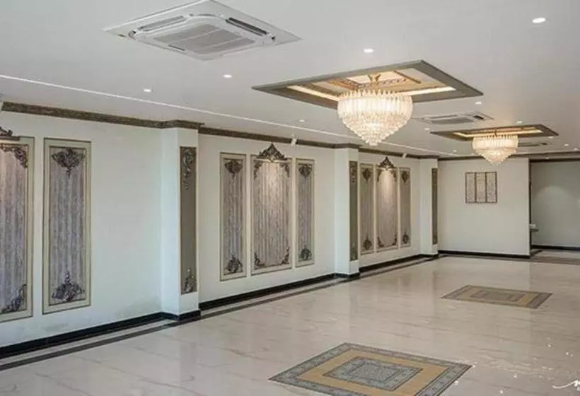 Fabhotel Prime Lavkush