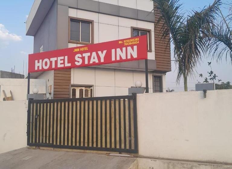 Geetanjali Hospital Near Hotel Stay In