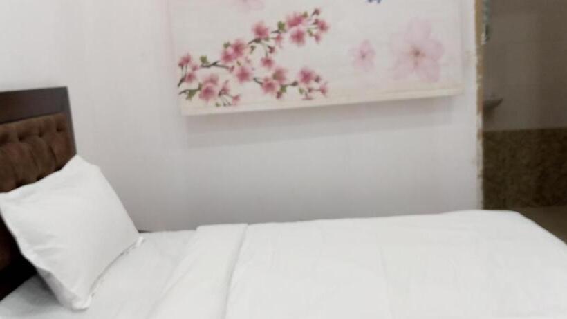 Geetanjali Hospital Near Hotel Stay In