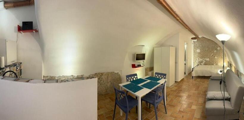 فنادق الكبسولة Da Matteo