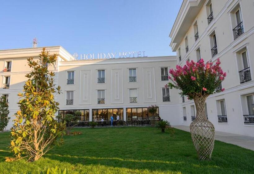 هتل Holiday