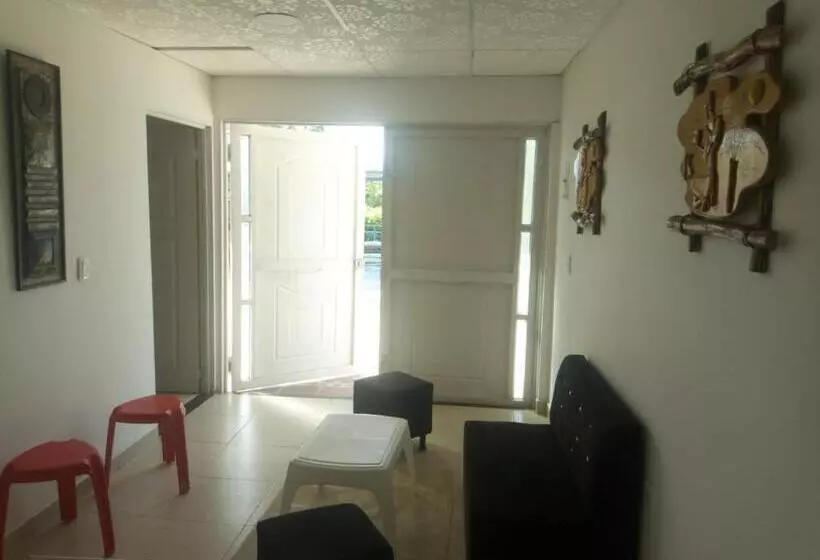 ホテル La Villa Del Lucerito