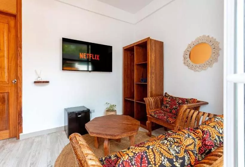 هتل Mimea Boutique Villa