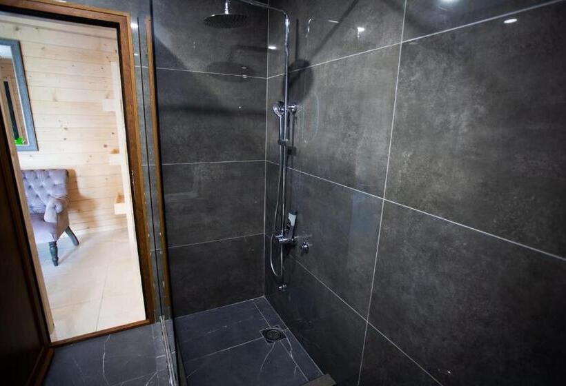 هتل Mountain Maison