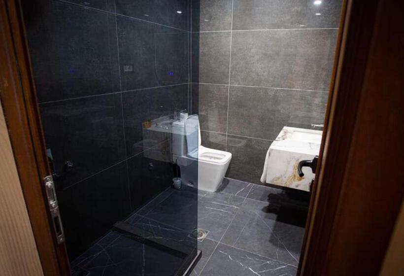 هتل Mountain Maison