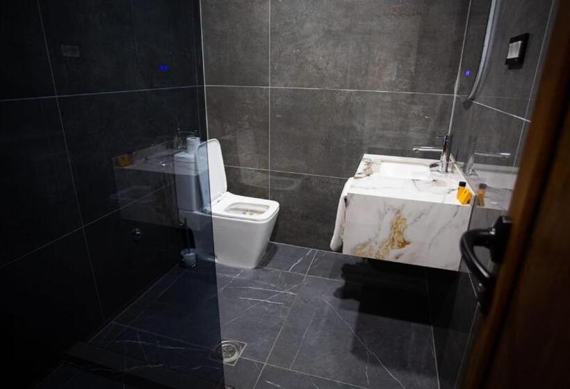 هتل Mountain Maison